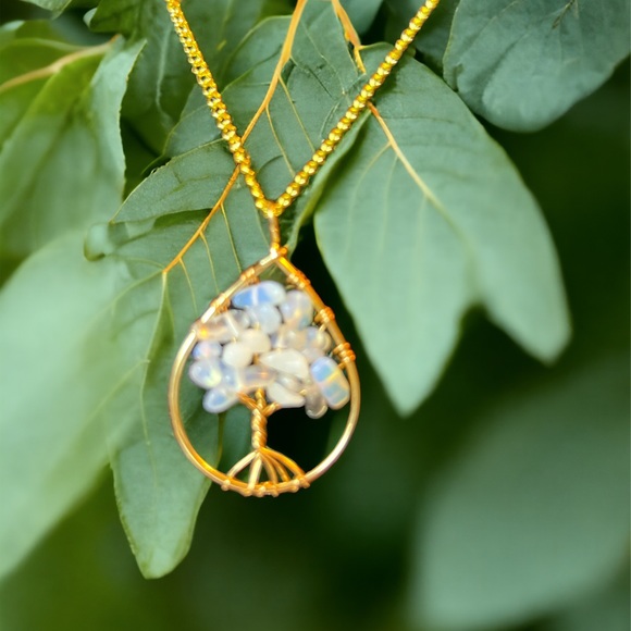 LABRADORITE STONES TREE OF LIFE NECKLACE - Picture 1 of 1
